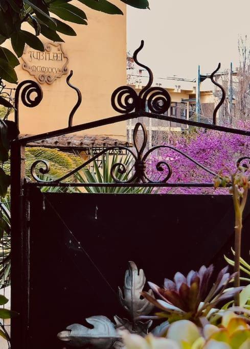 Isola Roger - Con Giardino A * Rom